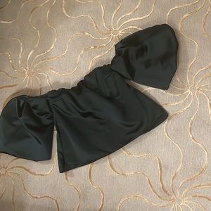 🆕 Zara | Emerald Green Silky Off-the-shoulder Blouse XS elegant